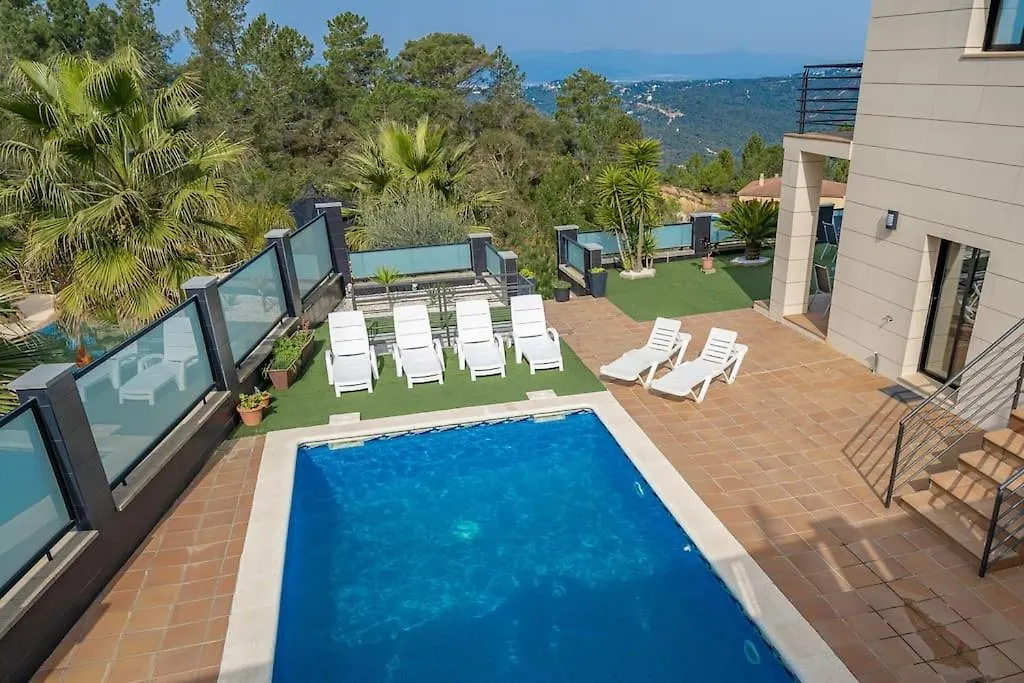 Villa Aurore, 12 Persons, Large Salt-Water Pool, Air Conditioning Lloret de Mar Espagne