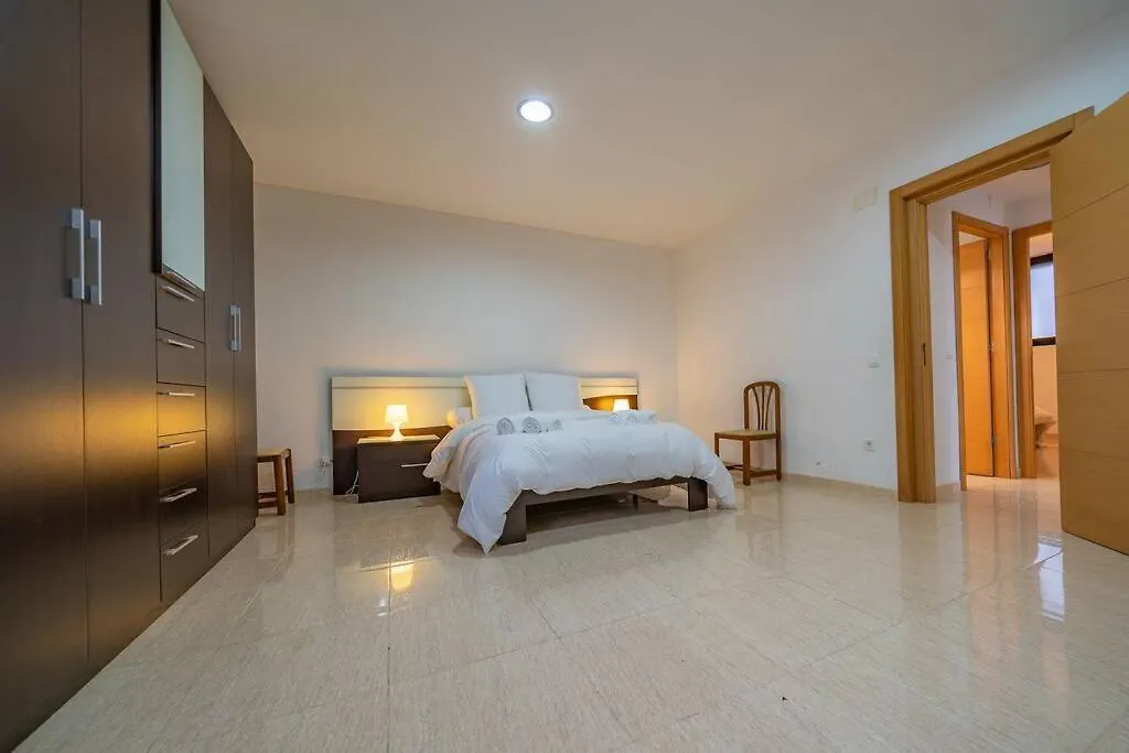 Villa Aurore, 12 Persons, Large Salt-Water Pool, Air Conditioning يوريت دي مار إسبانيا